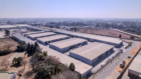 Pomona Junction Business Park, 164 Deodar St